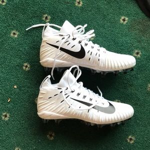 Nike Alpha Menace Elite